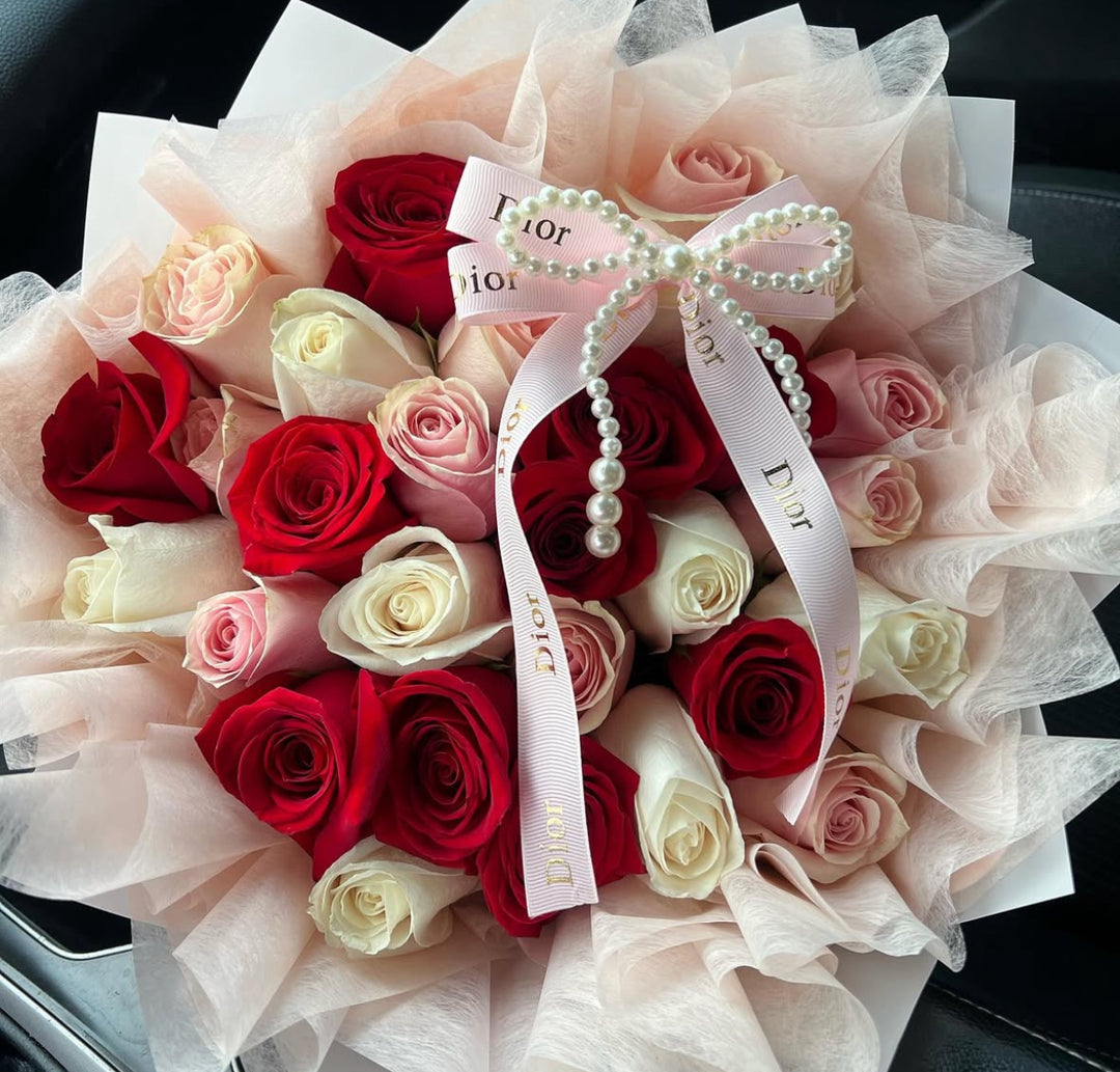 Soft Roses Bouquet image 0